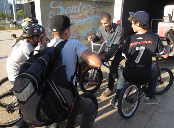 joao-rafael-neto-com-a-turma